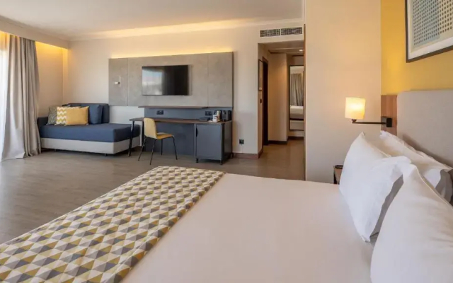 Holiday Inn Algarve Albufeira by IHG