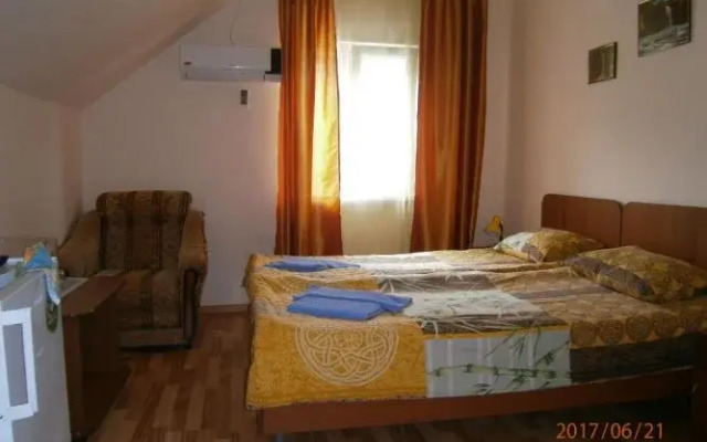 Guest house Barhatniy sezon