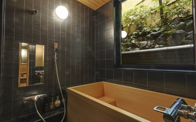 Shuyamakaku 6 Tatami Japanese-Style Shonai Bath room 사진 2