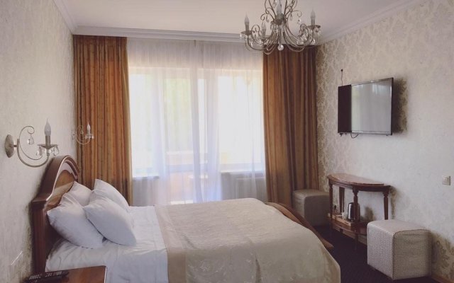 Tikhoe Ozero Hotel