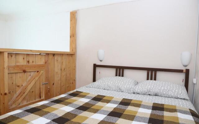 Happy House Hostel Liteyny