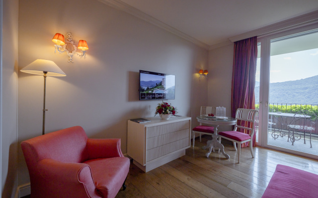 Resort Collina d'Oro, Starhotels Collezione