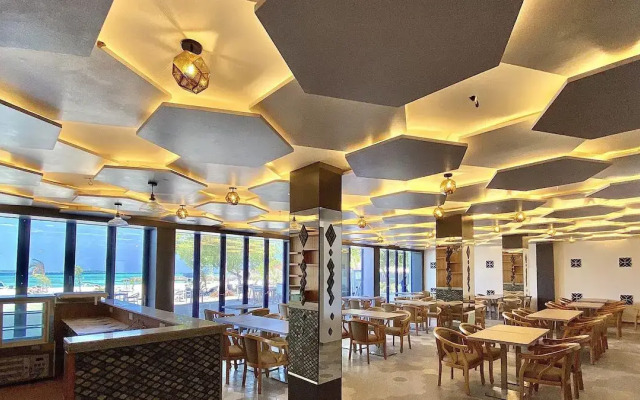 Kaani Palm Beach