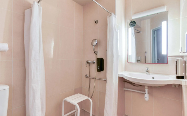 B&B HOTEL Narbonne (2)