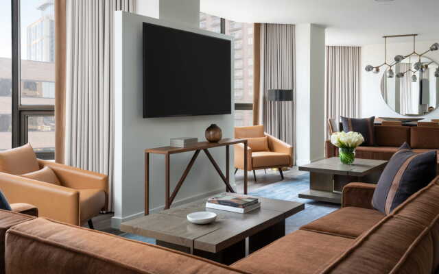 Four Seasons Houston Hotel