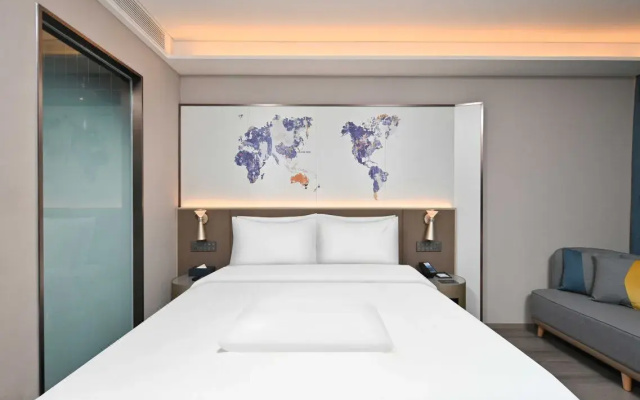 Kyriad Hotel (Haining Hainan Road Branch)