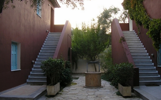 Villa Kazazis