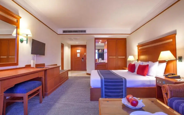 Cholchan Pattaya Beach Resort