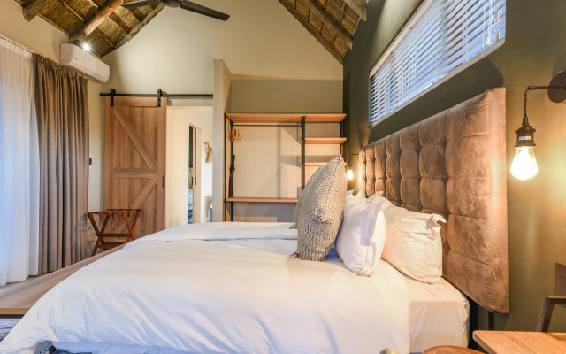 Mziki Safari Lodge