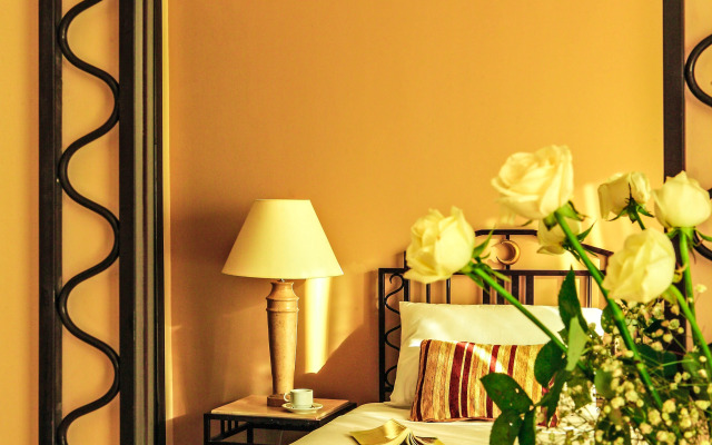 JAZ Neo Ivory Hotel