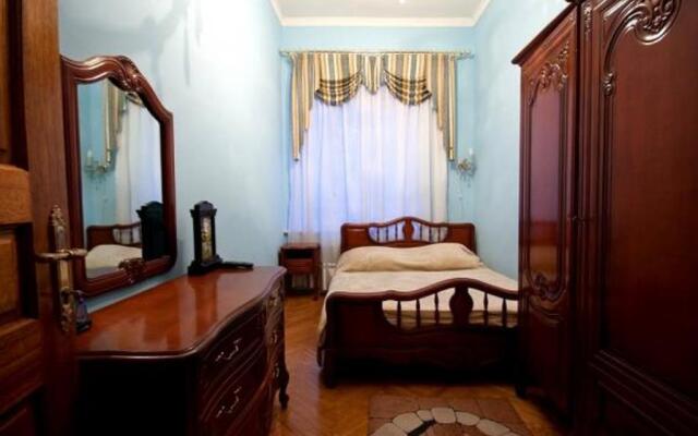 Versal Na Brestskoy Living Quarters
