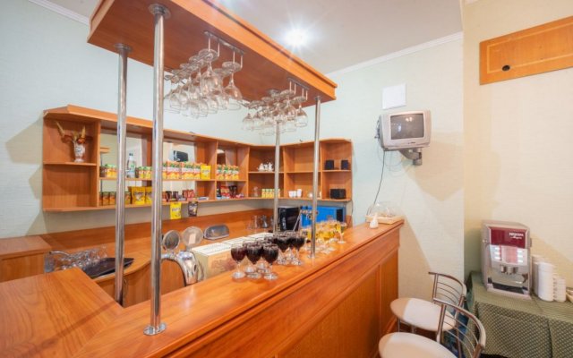 Kurortny Hotel Atelika Gorizont Sudak 2**