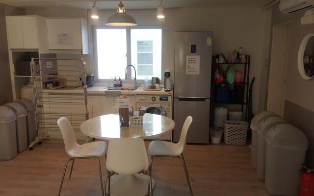 FlexHome Seoul (Foreigners Only)