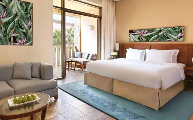 Sofitel Dubai The Palm Luxury Apartments