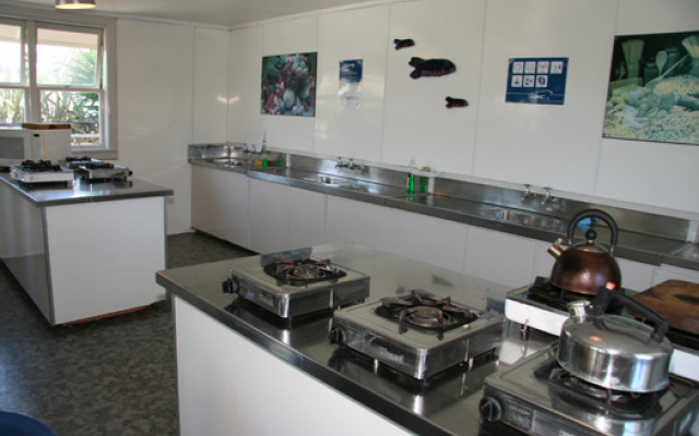 Takapuna Beach Holiday Park