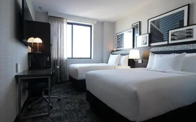 DoubleTree by Hilton Long Island City, NY