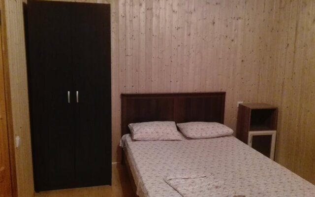 Mandarinka Private House