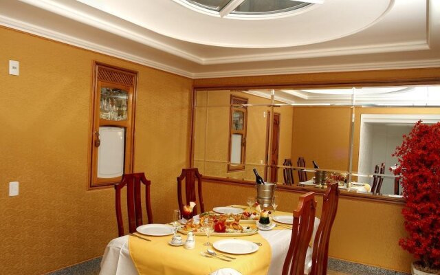 Costa Blanca (Adult Only)