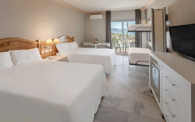 Отель Sol Malaga Guadalmar