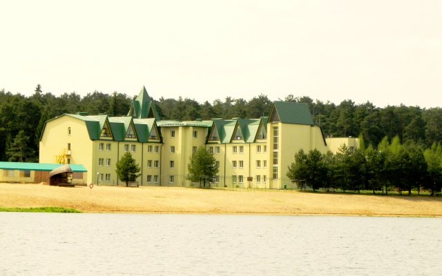 Emmaus Volga Club Country Hotel