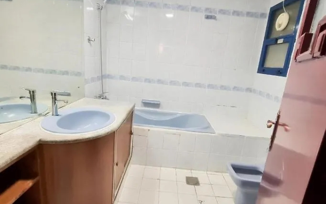 Abu Dhabi Centre - Unique Room