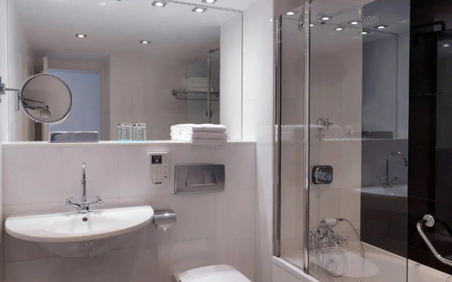 Le Meridien Beach Plaza