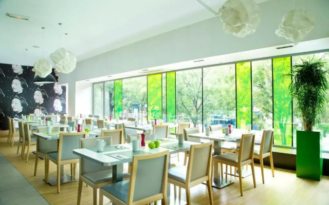 Holiday Inn Paris Opera Grands Boulevards by IHG