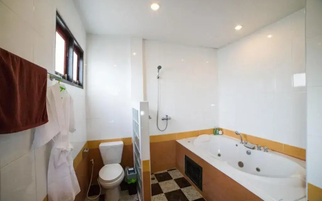 Naiyang Beach Private Pool Villa