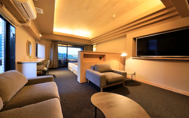 Suite with Open-air Bath 사진 4