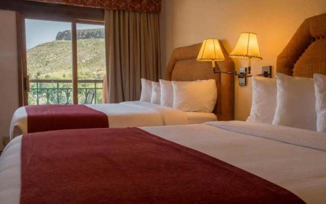 Table Mountain Inn