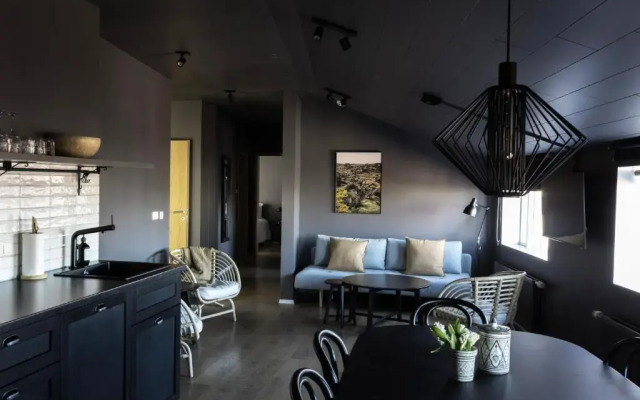 Rey Apartments