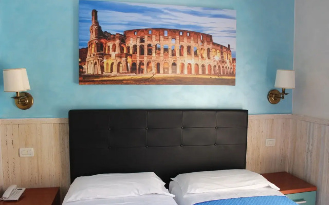 Hotel Pyramid
