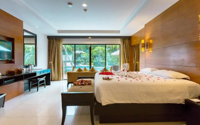 Horizon Karon Beach Resort & Spa