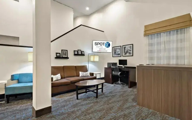 SPOT X Hotel Tampa - Wesley Chapel by The Red Collection