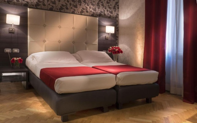 Double room (full double bed)