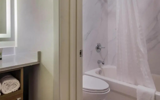 Signature Inn Houston Galleria