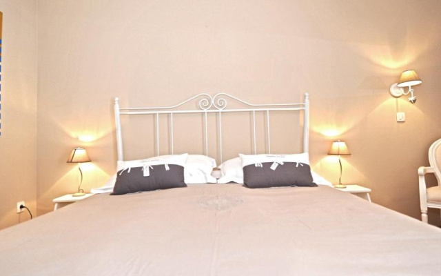 Tinel Rooms Old City Center