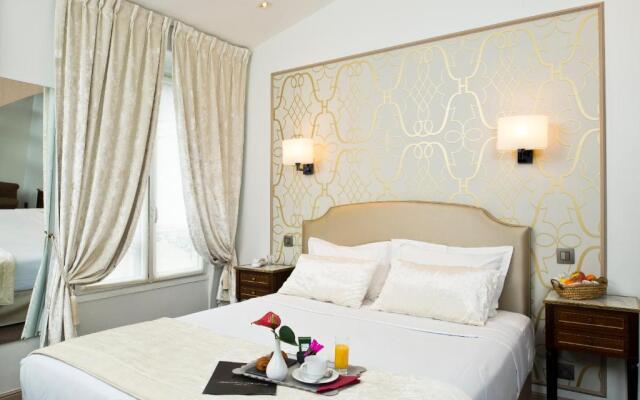 Hotel Saint Petersbourg Opera