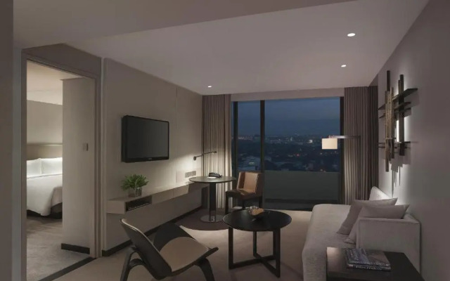 New World Makati Hotel