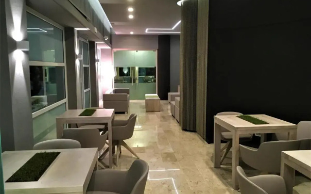 International Beach Hotel