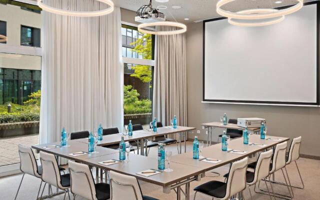 Hey Lou Hotel Monheim am Rhein	