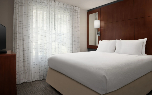 Residence Inn by Marriott Greensboro Airport