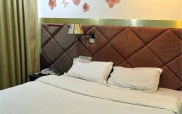 Zhuhai Times Convenience Hotel (Gongbei Port Fuhuali Branch)