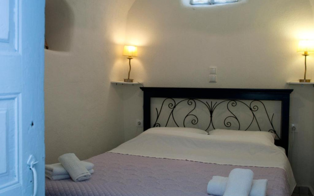 Emmantina Houses