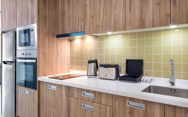 Twin Sands Resort and Spa A204