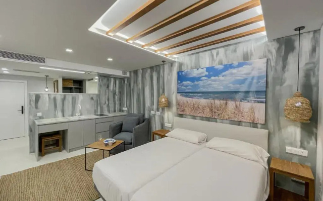 Gran Marina Suites