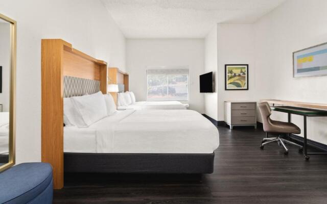 Holiday Inn & Suites Bothell, an IHG Hotel