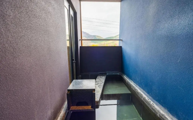 Japanese-Western Style with Open-Air Sulfur Spring Bath on the Marsh Side room 사진 3