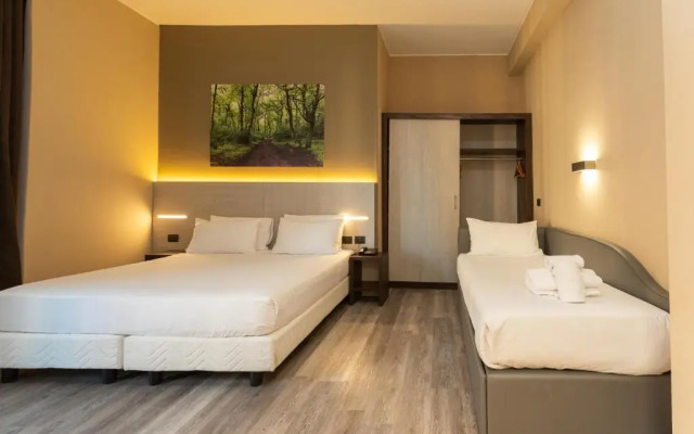 Отель Garibaldi Palace