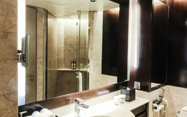 New World Makati Hotel